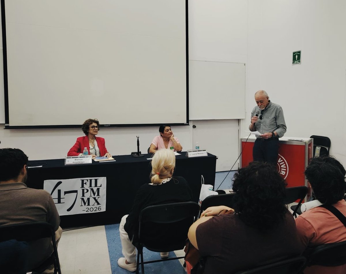 Seguimos toda la semana en la <a href="/FILMineria/">FIL Minería</a> y así vivimos la presentación de "Tu luz, mi sombra" de Blanca Ansoleaga junto a Luzma Becerra y Pilar Morales Lara.

¡Gracias a todos por acompañarnos! 🥰

#Textofilia #FILPM47 #FILPM #BlancaAnsoleaga