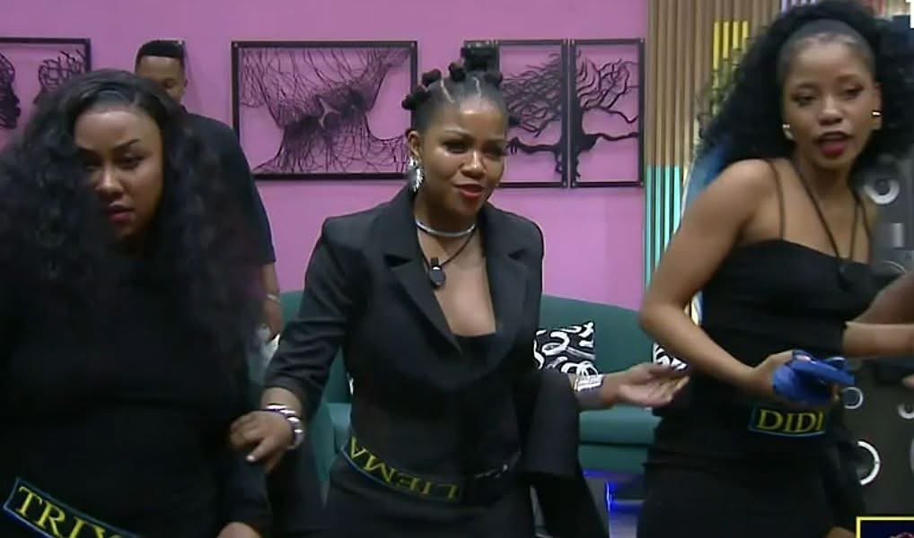 🖤Zulaikah☕️ tweet media