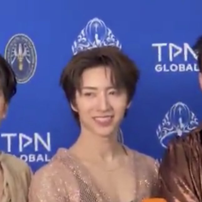 คือทีป๊อปไปประกวดนางงามกันหมดแล้วหรอ