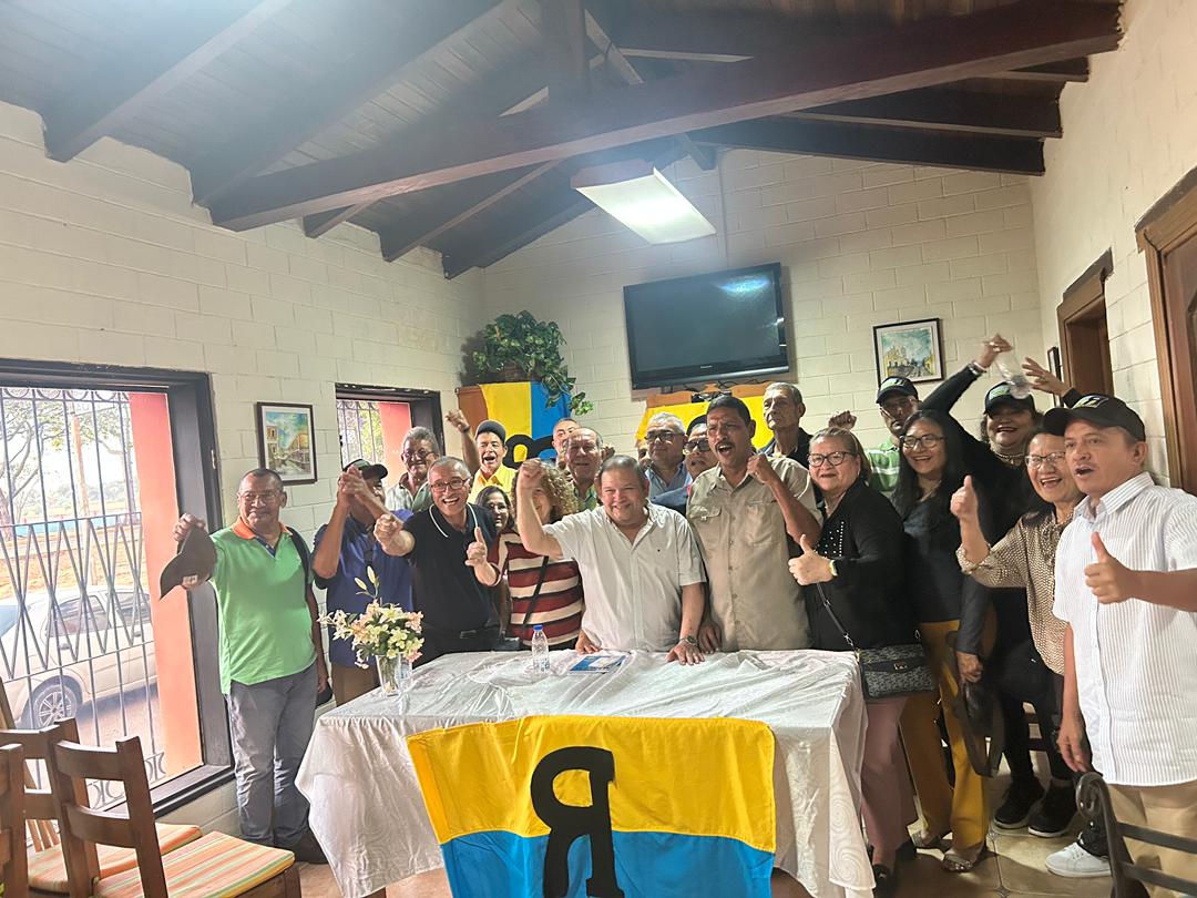 Reunión de reencuentro y trabajo con equipo político municipal de Cdad. Bolívar.
Alineando todos los equipos en una sola dirección de trabajo: LIBERTAD Y DEMOCRACIA.
TRANSICIÓN DEMOCRATIZADORA DE VERDAD.