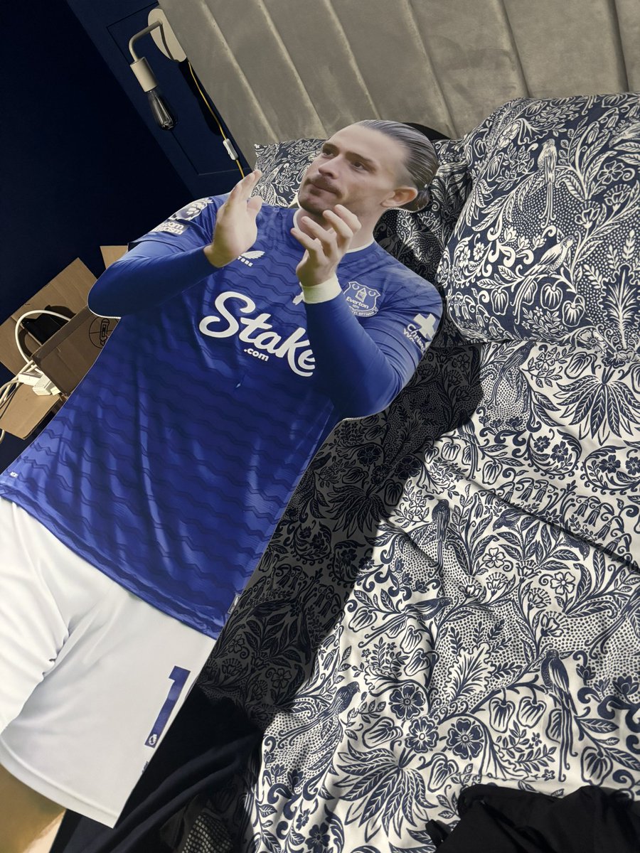 NatSmith1985's tweet photo. Well, I never thought I’d share my bed with @JackGrealish 💙🤪 https://t.co/U2VPc6oSvg