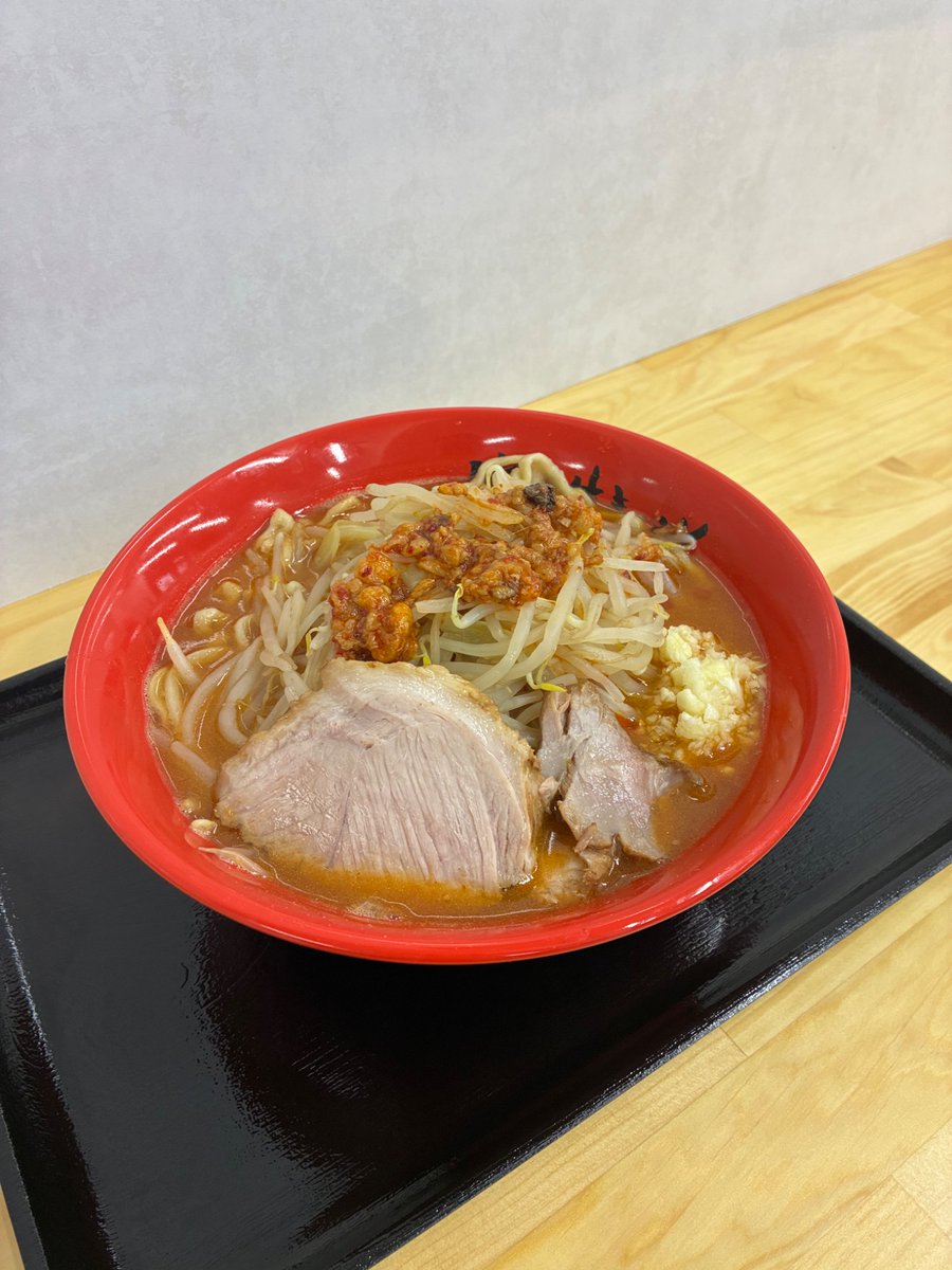 この季節には辛味噌ラーメンがオススメです！ 味噌のまろやかさと