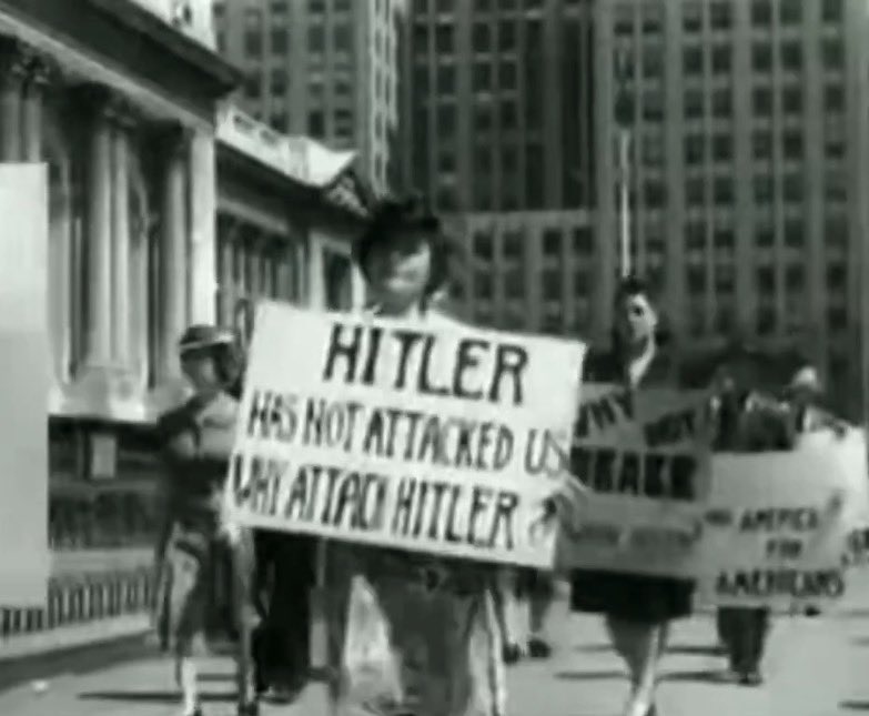 DrNeilStone's tweet image. Rally in New York City, 1941

"Anti war" protest with people saying that Hitler is no threat 

Learn from your past mistakes

Get Khamenei!!