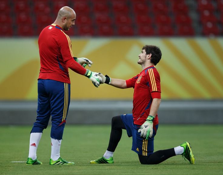 Día 200 hasta que me sigan <a href="/IkerCasillas/">Iker Casillas</a> e <a href="/IbaiLlanos/">Ibai</a>