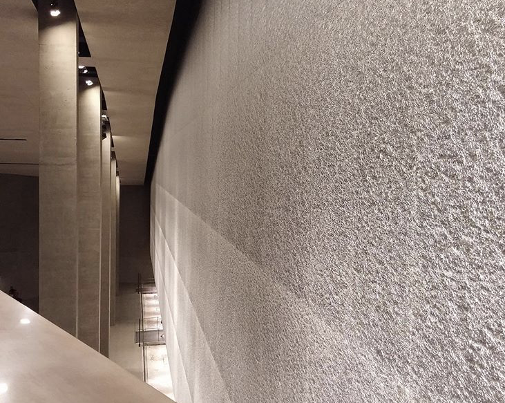 robertsonsbps's tweet photo. Alusion™ Stabilised Aluminium Foam panels add beautiful texture to the walls of the 9/11 Memorial Museum. @ausionbycymat @davisbrodybond #alusion #robertsonfacadesystems #claddingmaterial #panelcladding #stabilisedaluminiumfoam #panelsolution #archilovers #architecturedesign https://t.co/oRwk6RTbCy
