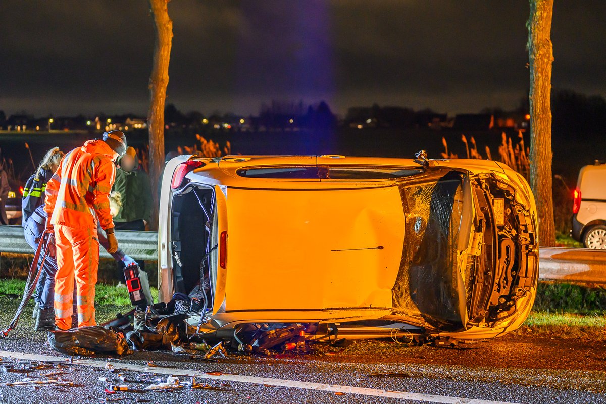 Snelweg dicht na twee ongevallen 112nederland.nl/2026/02/22/sne…