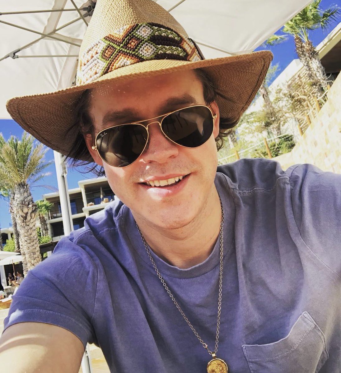 𝚂𝙰𝙼𝚄𝙴𝙻 𝙴𝚅𝙰𝙽𝚂. tweet media