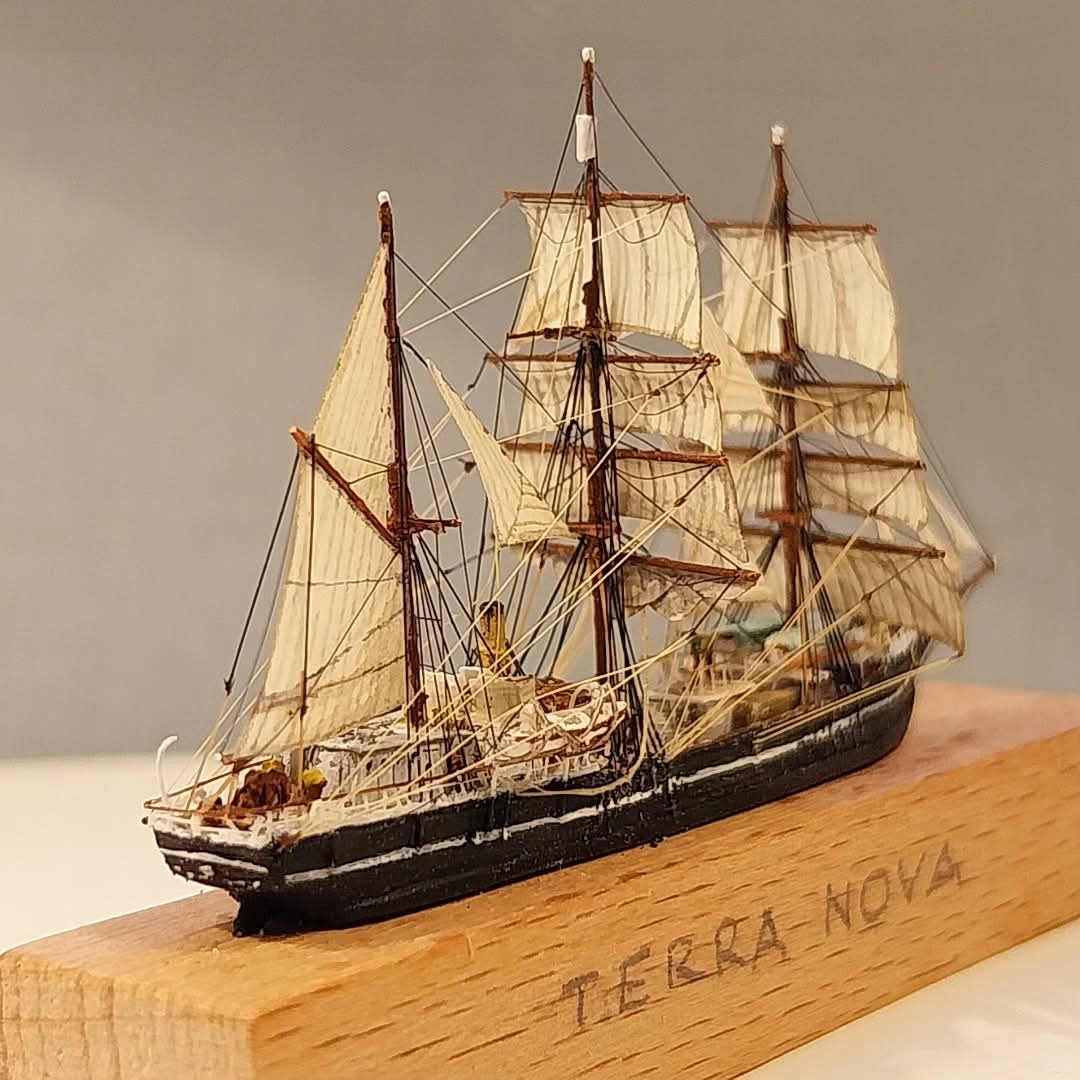 Colin Baxter tweet media