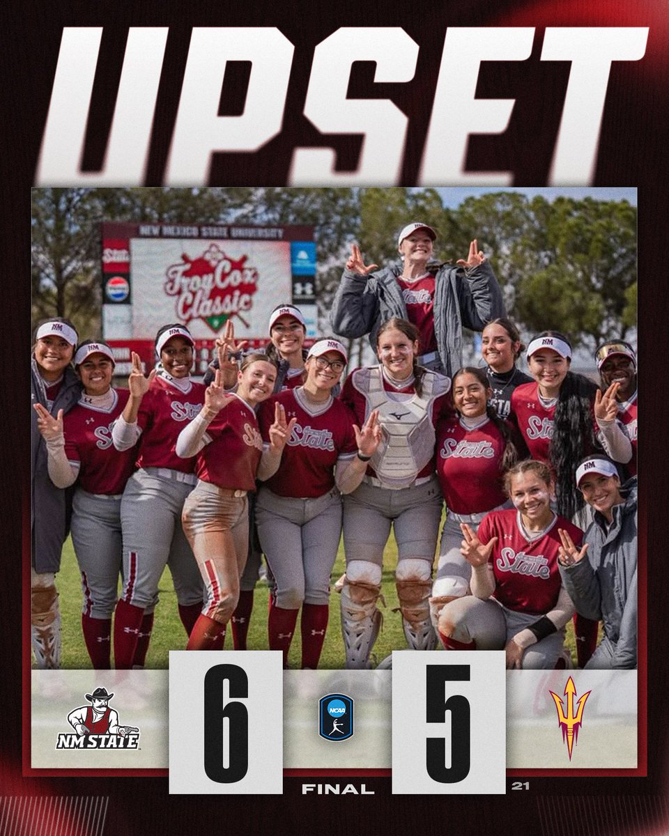 NCAA Softball tweet media