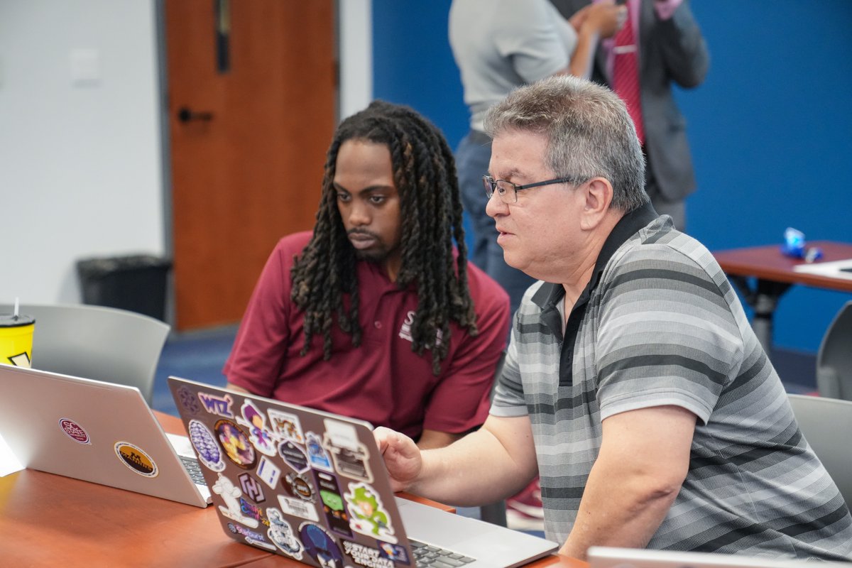 SCState1890's tweet photo. Innovation in action at SC State University! 💻

This Friday, we officially kicked off Hack-A-Thon 2026, where six student teams took on the challenge of creating solutions to support young, beginning and small (YBS) farmers. https://t.co/eGu6iLEWUg