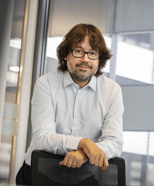 És una vergonya que l’Ajuntament de Barcelona encara no permeti l’obertura del Gol Nord. Digueu-me mal pensada, però el gerent de Mobilitat, Infraestructures i Obres és Ricard Font, que —casualment— forma part de la candidatura de Víctor Font. Primer ells, després el Barça.