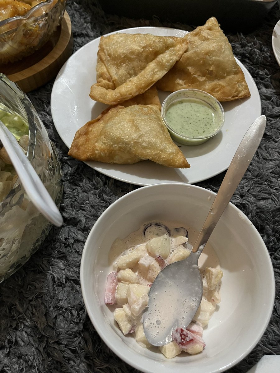 a samosa hates to see me coming at iftaar