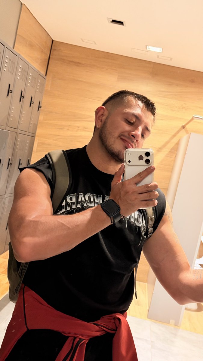 Sebastián. tweet media