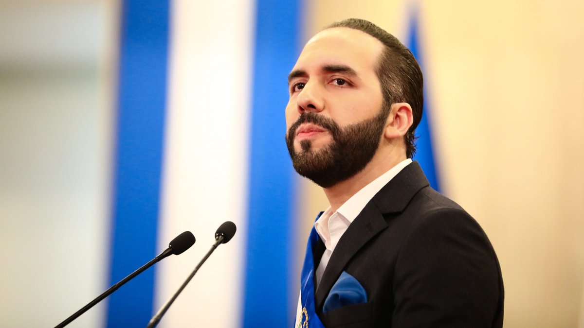 JoseValdezSV's tweet image. 🇲🇽México se vio forzado a combatir el crimen.

🇬🇹Guatemala se vio forzado a combatir el crimen.

🇨🇷Costa Rica se vio forzado a combatir el crimen.

🇪🇨Ecuador se vio forzado a combatir el crimen.

Pero quien inició el combate frontal al crimen fue El Salvador. 🇸🇻