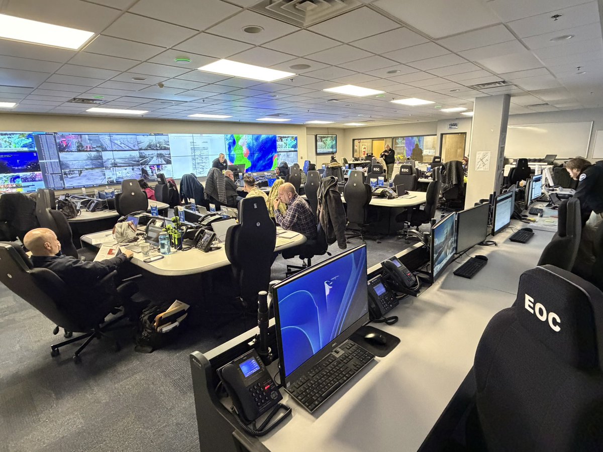 We’ve opened the City’s Emergency Operations Center to coordinate storm response efforts across departments and partners while monitoring the system’s progress. The EOC brings agencies together in one location for real-time info sharing, decision making, and problem solving.