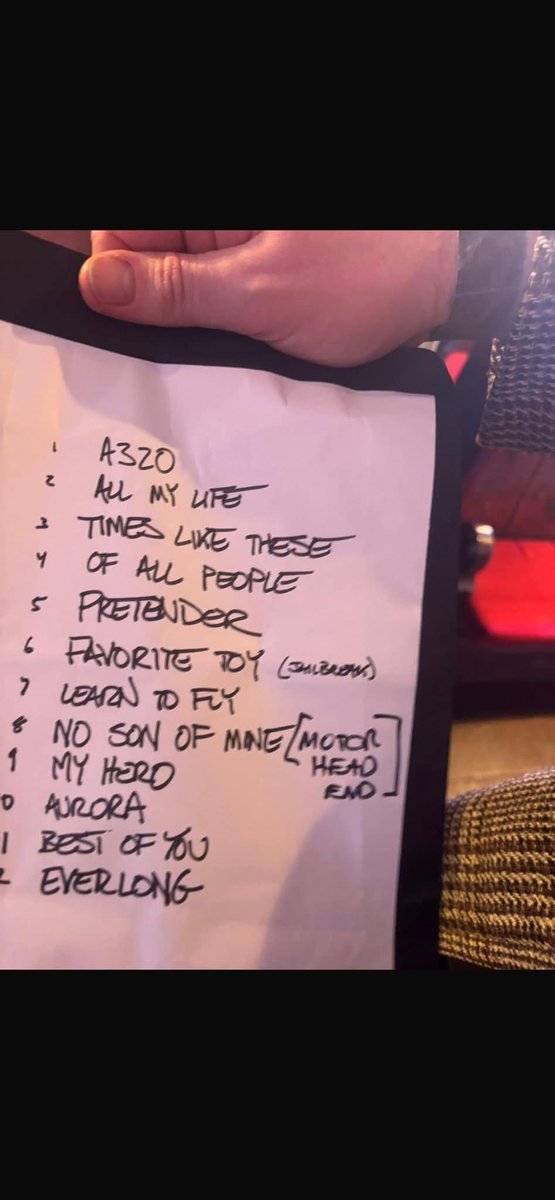 Foo Fighters UK tweet media