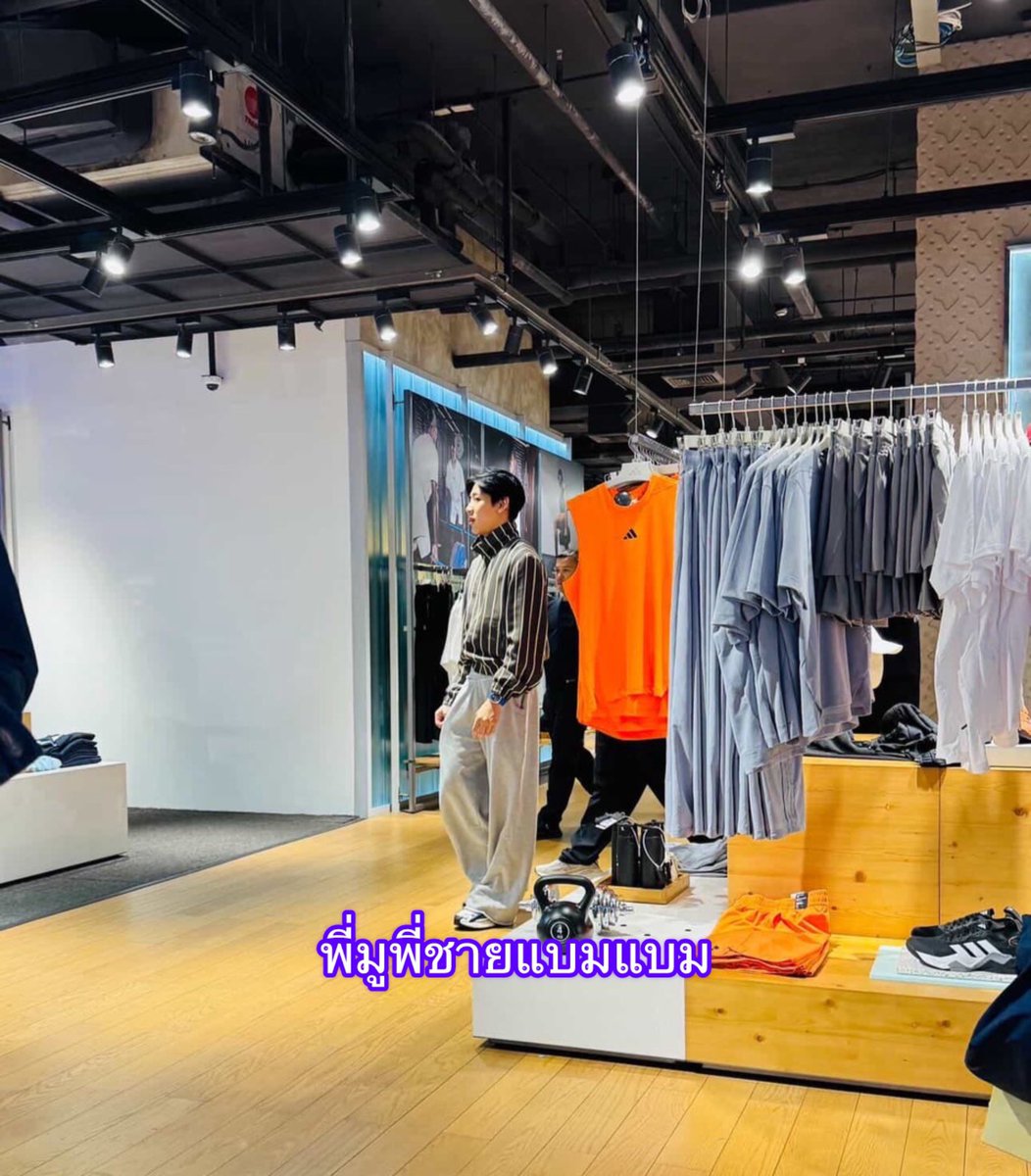 BamBam in Thailand new🇹🇭

#BamBam #뱀뱀 #แบมแบม #王文王
<a href="/BamBam1A/">BamBam</a>
