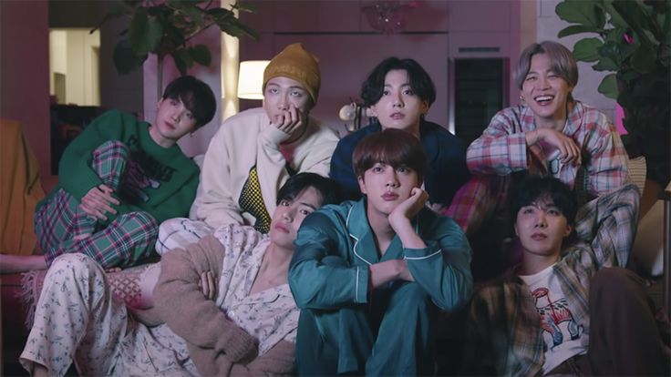BTSarg_official's tweet photo. “Life Goes On” de BTS ha superado los 965 MILLONES de reproducciones en Spotify! 🎉✨
Cada día más cerca del BILLÓN 🚀💜 Sigamos haciendo historia juntos, ARMY!
#BTS #LifeGoesOn #BTSonSpotify #ARMY https://t.co/FINuG4F0te