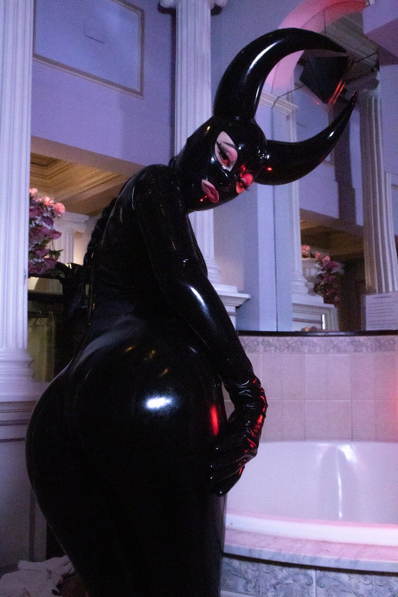 Back to haunt your dreams and drain your will. You can try to look away, but you’ll always fall for the shine. I am the temptation you were never meant to overcome. Ready to sink back into submission?