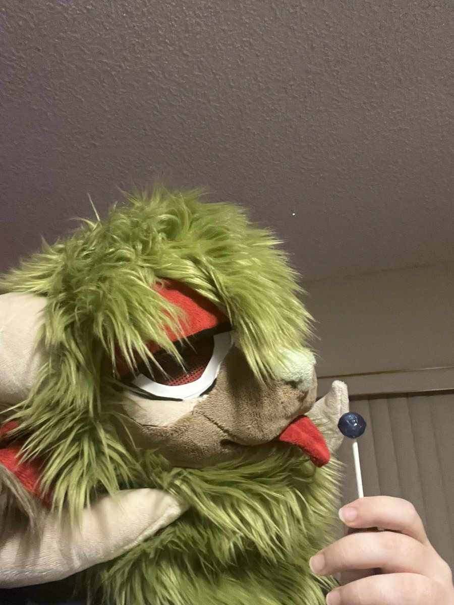 LewdDemonBunny's tweet photo. Mmmmmm lollipop 

#fursuit https://t.co/MiW87eONYK