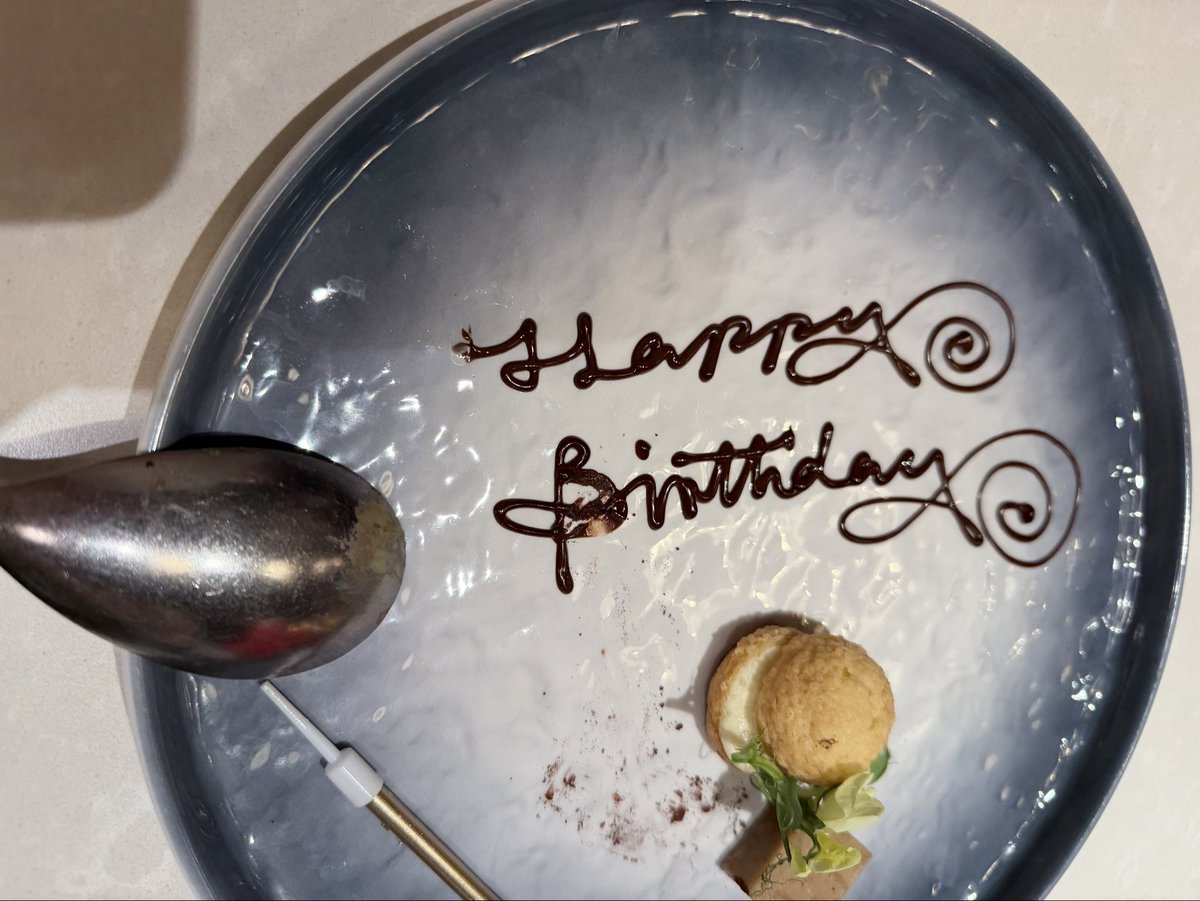 #HappyBirthday to meeee!!! 21 years (+20) and feeling amazing! 🤩