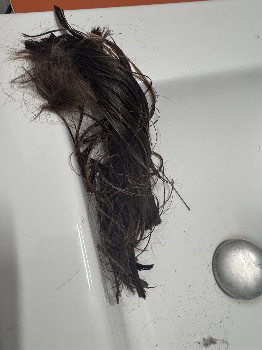 LadyS2z 😎 tweet media