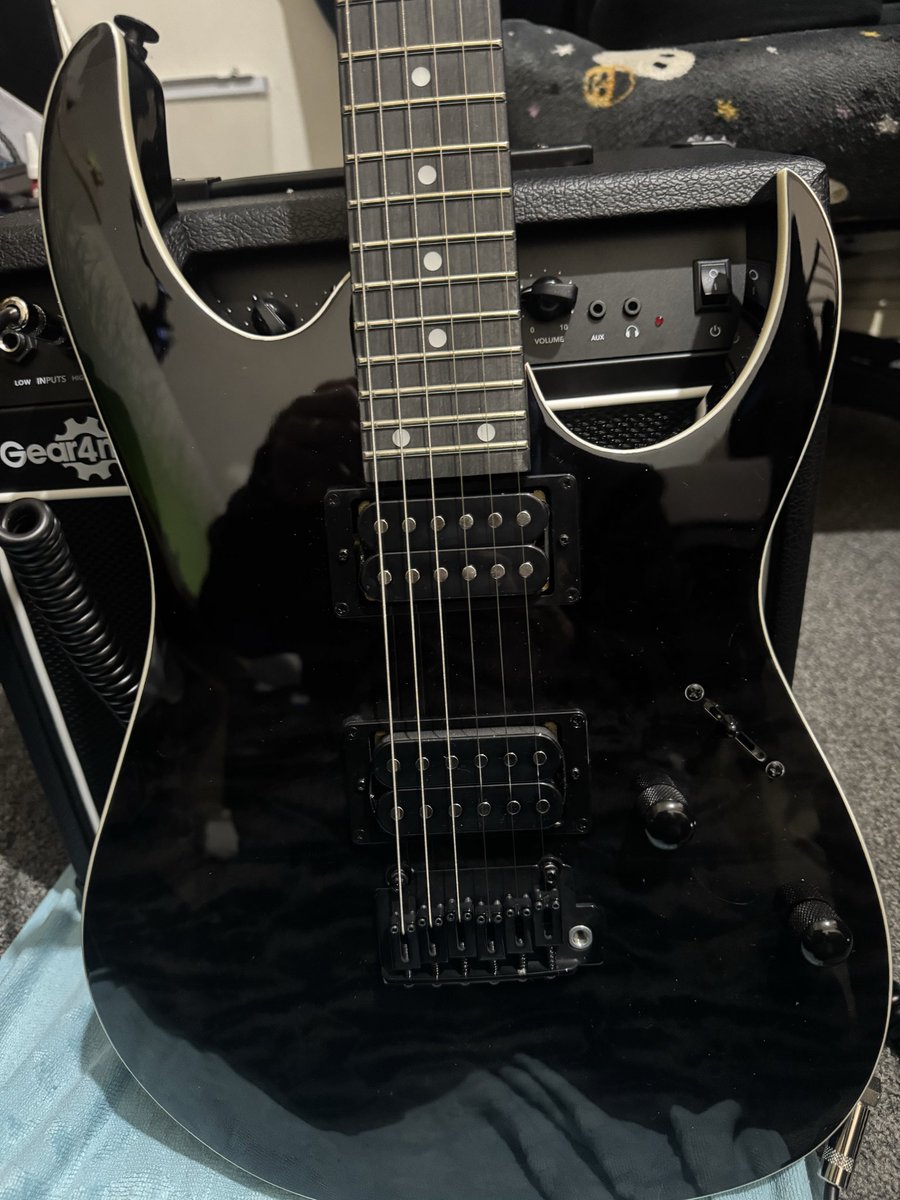 👻⚡️UkzMonster ⚡️👻 tweet media