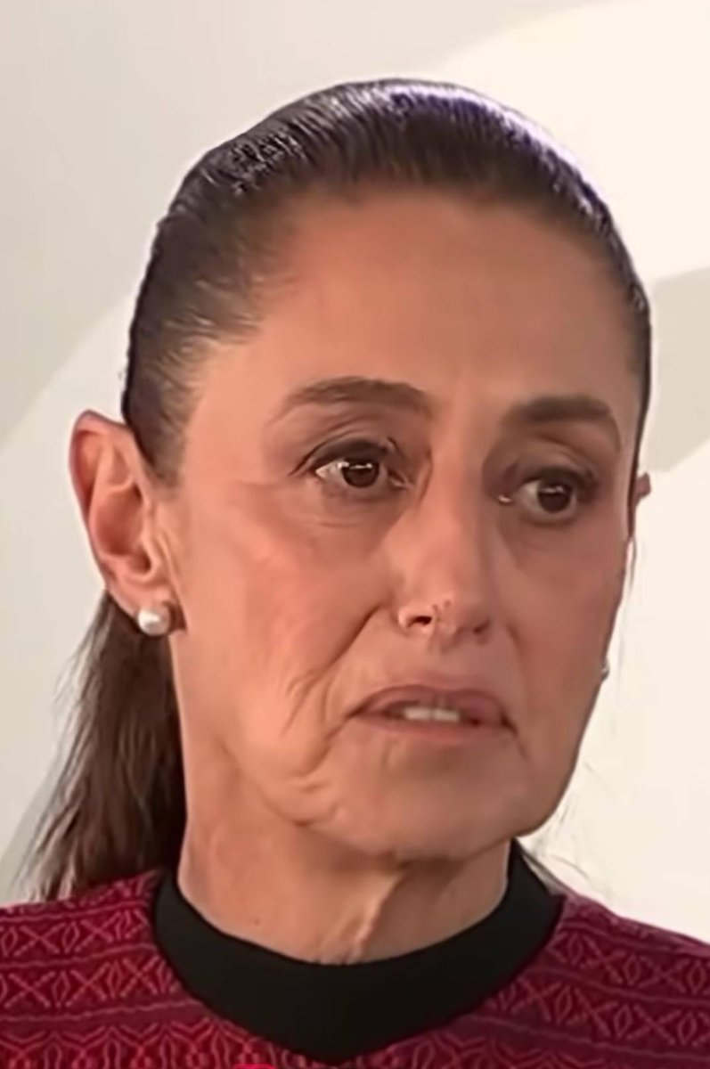 GuacamayanLeaks's tweet image. Todo Indica que @Claudiashein prefirió entregar la cabeza de "El Mencho" como tributo a @realDonaldTrump con todo lo que implicaba para Jalisco, antes de entregar a algún capo de @PartidoMorenaMx