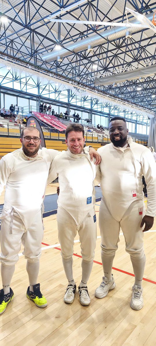 TORNEOS 21-22 FEBRERO

OBJETIVO CUMPLIDO GANAN LA PERMANENCIA EN LA SEGUNDA DIVISION
CARLOS OSORIO, GUSTAVO COQUECO  ROBERTO SEGURA 

IMANOL GARCIA   AL SABLE EN HUNGRIA
 TORNEO NACIONAL M-13  PUESTO TRECE
Y M-14 PUESTO VIGESIMO SEPTIMO