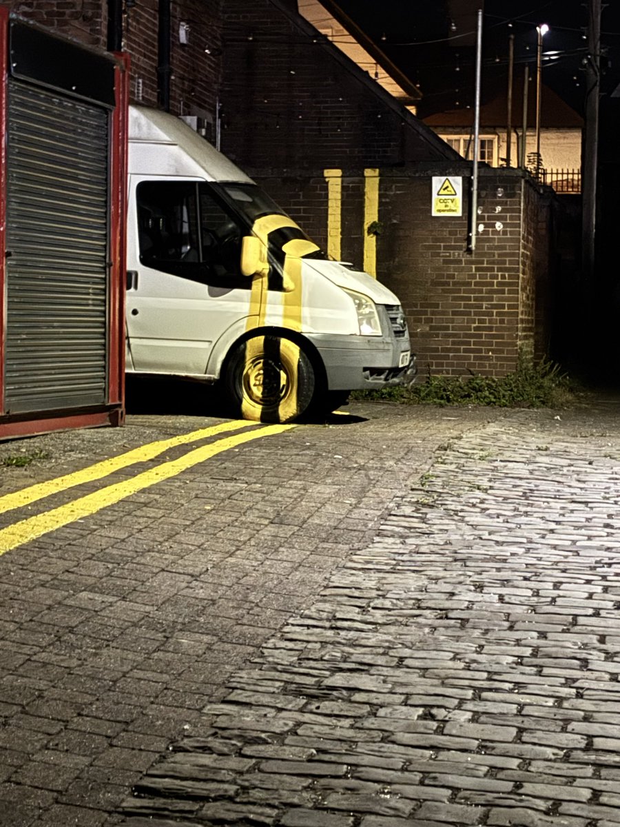 Daniel Davies tweet media