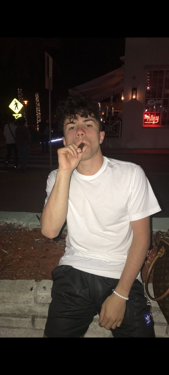 J Geoffrey 7 🏴 tweet media