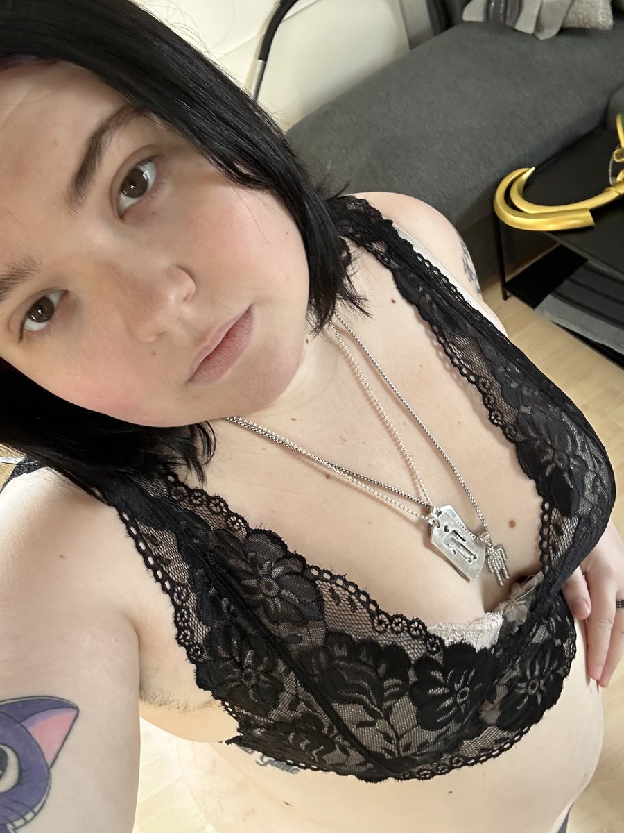 Ruby Parker tweet media