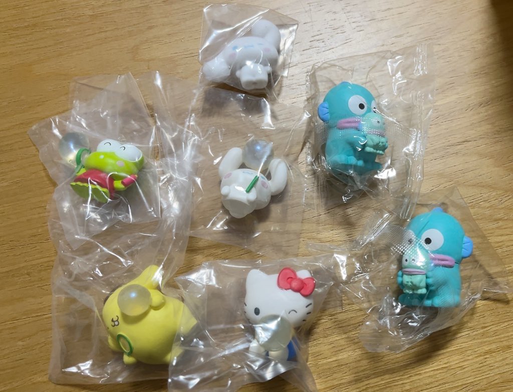 dosuhiki's tweet photo. 【交換】きらっととんでいけしゃぼん玉
サンリオ　フロッキードール2 ぬいぐるみと一緒
譲)
◯しゃぼん玉
シナモン、キティ、ポムポムプリン、けろっぴ
◯フロッキードール2
シナモン
◯ぬいぐるみと一緒
ハンギョドン2
求)
◯しゃぼん玉、フロッキードール2
ポチャッコ

異種交換可、郵送交換希望です https://t.co/YXb6ZvBSop