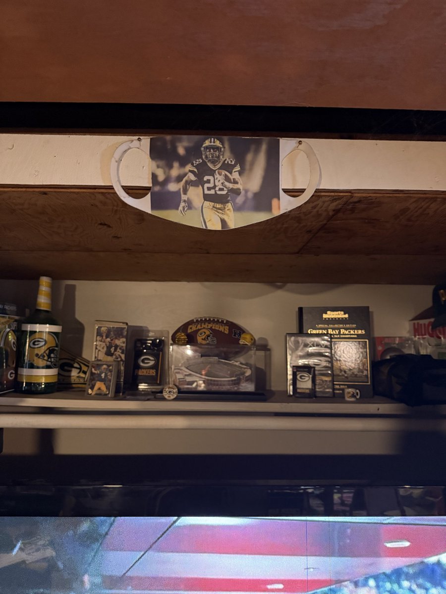 Jay_Lav02's tweet photo. @ajdillon7  Any chance I can get this baby signed for my 🧀 shrine?!? https://t.co/t6xwR3SU8F