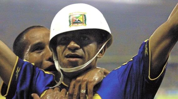 Después del inmaculado SIUUUUUUUUUUUUU del comandante, esta es la celebración que sigue y me doy con el que sea …. 

Feliz Doming⚽️⚽️⚽️⚽️