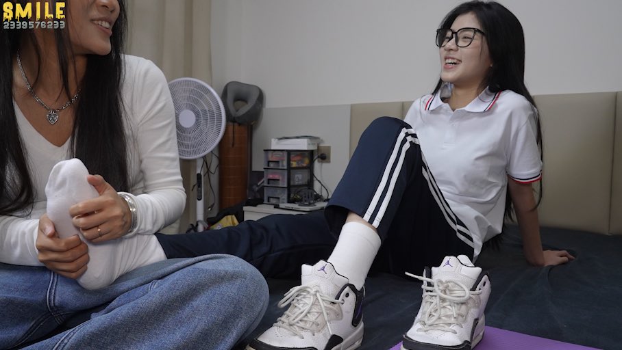 SMILE TICKLE tweet media