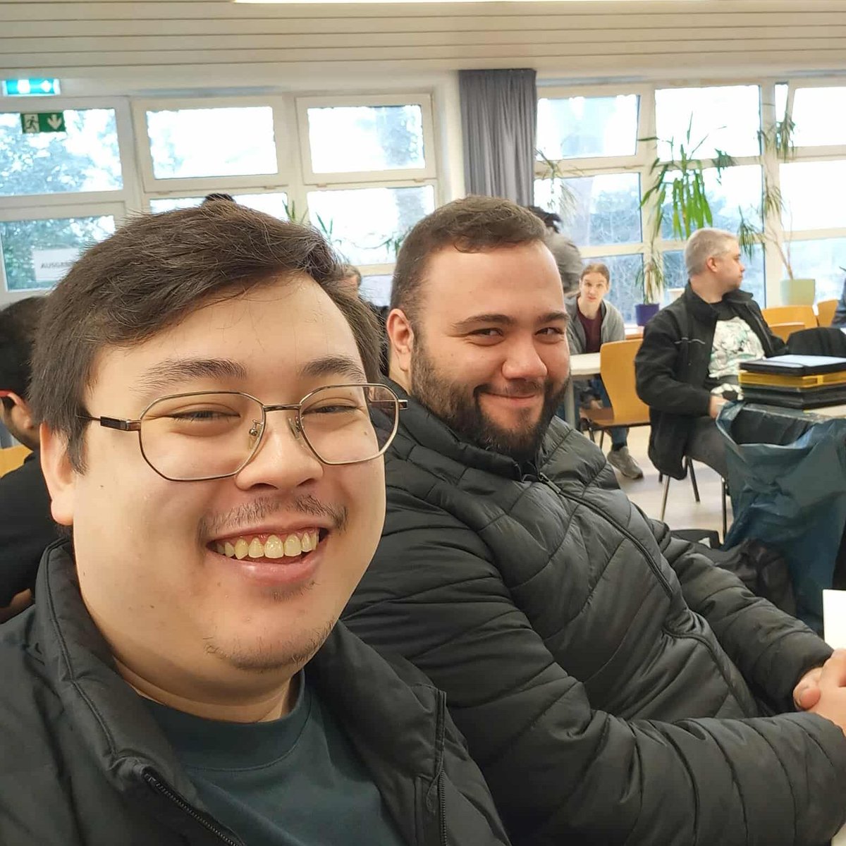 Et maintenant devinez qui va rejoindre <a href="/M1XRekkkt/">NMD | M1XR (Mathias T.)/マティアス</a> et <a href="/NMDBryan/">NMD | Bryan</a> au world ? C'est <a href="/Xnokuu/">NMD | Anoru</a> qui est champion du BCS Bochum sur Weiß Schwarz ! GG !