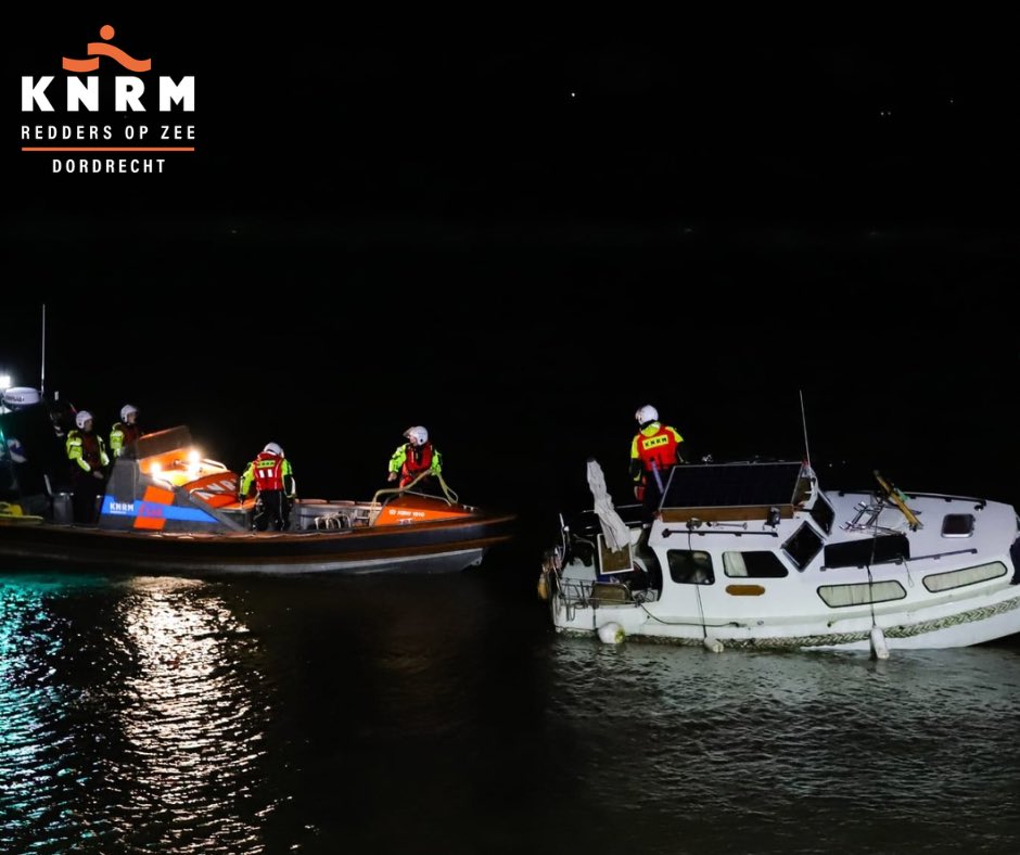 Op zaterdag 21 februari 2026 werd om 22:41 KBW1910 gealarmeerd voor een ongeval op het water bij Bergstoep Streefkerk. Een plezierjacht lag op een krib. Samen met brandweer en Rijkswaterstaat is het jacht losgetrokken en naar de haven van Bergambacht gebracht.