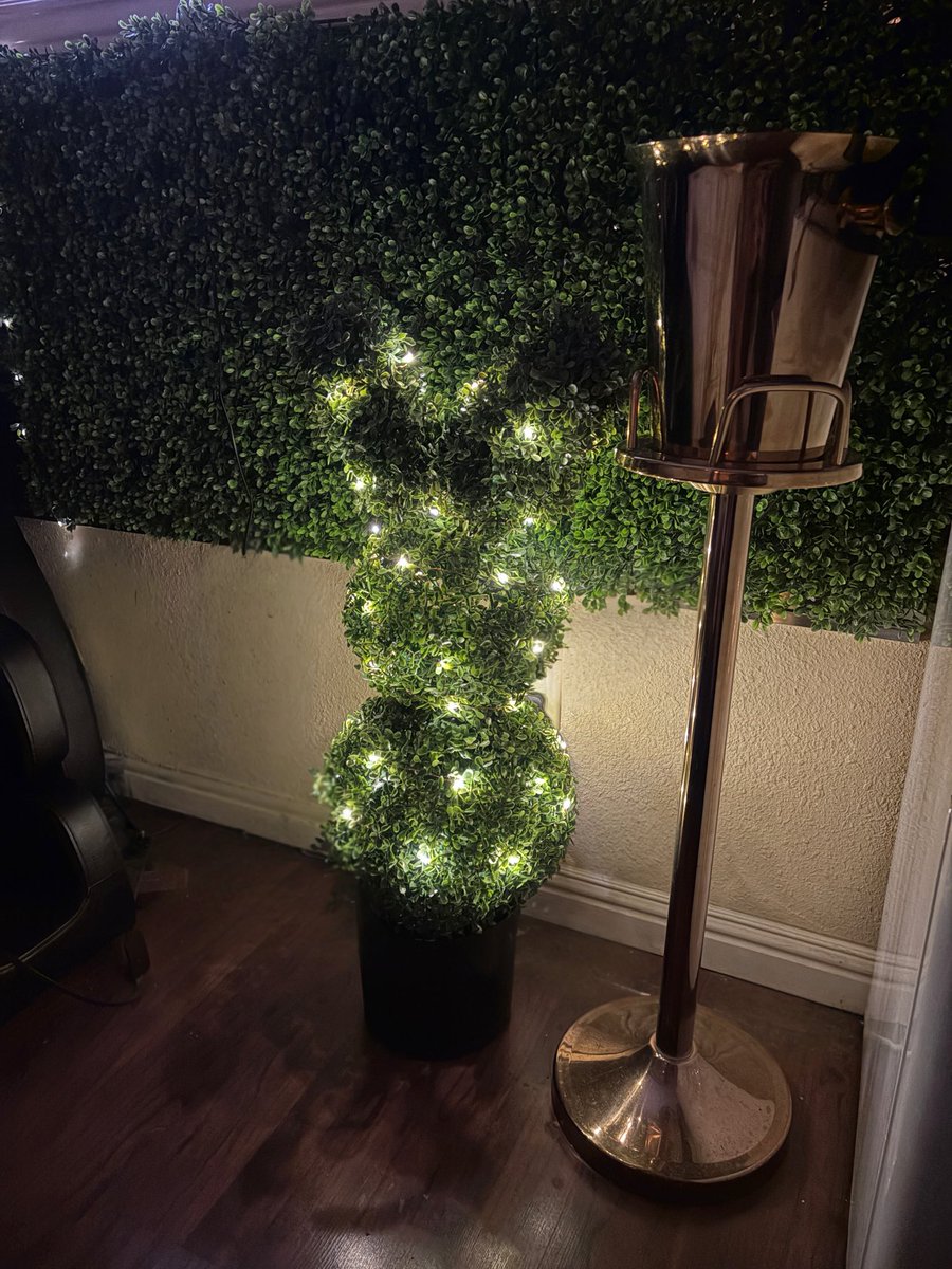 Gunzandrosas tweet media