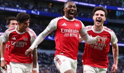 wearefootb's tweet photo. Tottenham 1–4 Arsenal: Gunners reclaim five-point cushion🔥🏆

Clinical and ruthless. Arsenal FC dismantled Tottenham Hotspur FC with Eze and Gyökeres both bagging braces.🏅⚪️

A dominant derby victory — and a strong response in the title race. 💥⚽🔴 https://t.co/zjMe3HDzS2