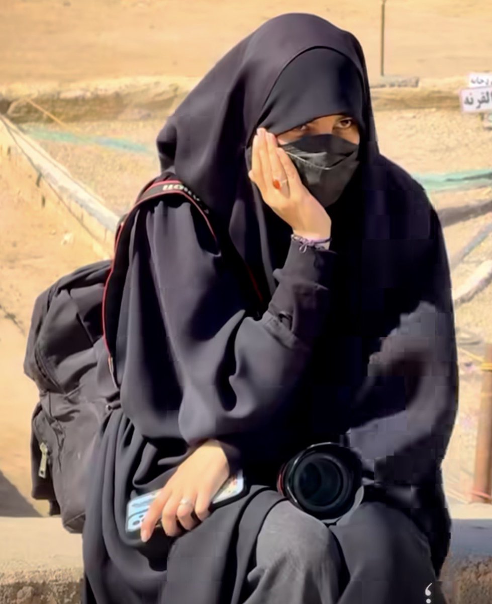 مهـنازم🎒 tweet media