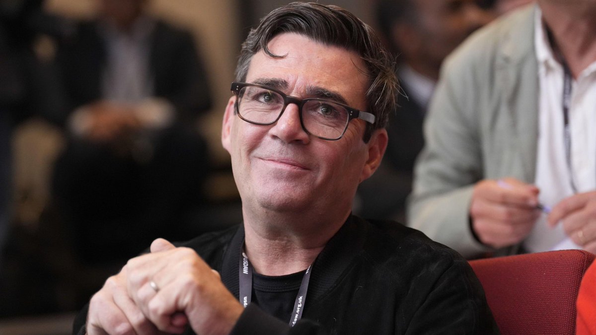 [BREAKING]

WyattSenoric has reached enough nominations to force a leadership election in the Labour Party. He will face incumbent leader, EamonnMcGrath.