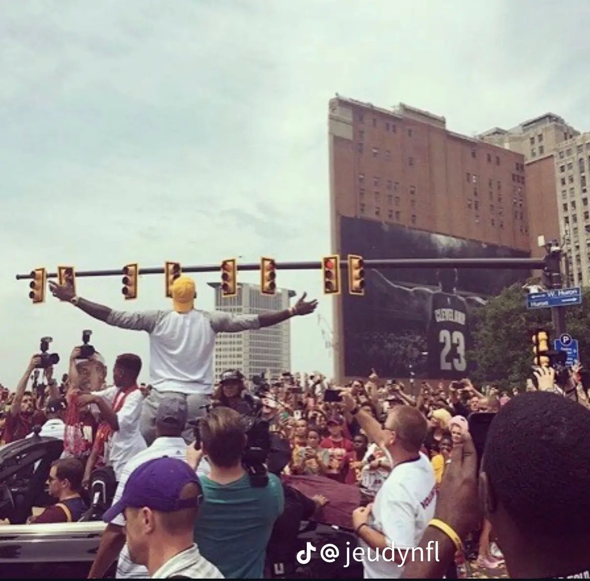 offkj8's tweet image. Greatest picture ever