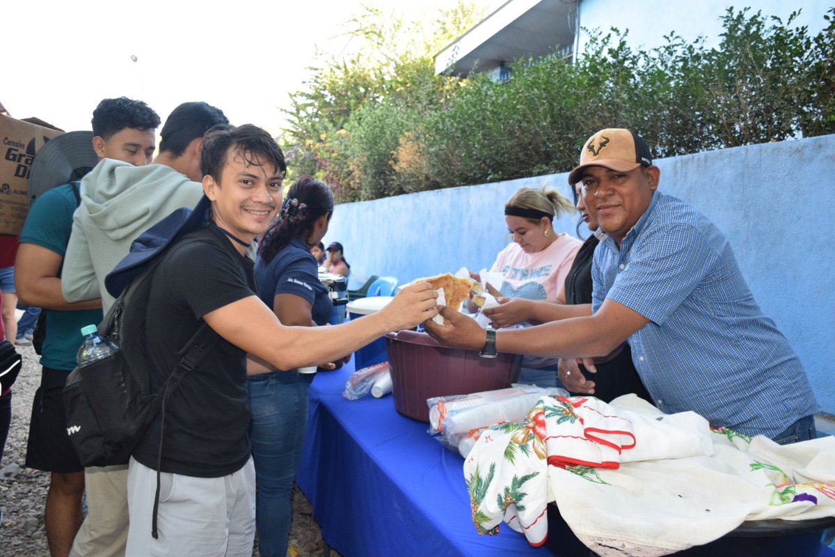 Con una calida bienvenida recibió la alcaldia municipal de Santo Tomas del Norte a los participantes de la Aventura al cerro Chocolate ⛰️🌿🤗

#NicaraguaFascinanteIrresistible