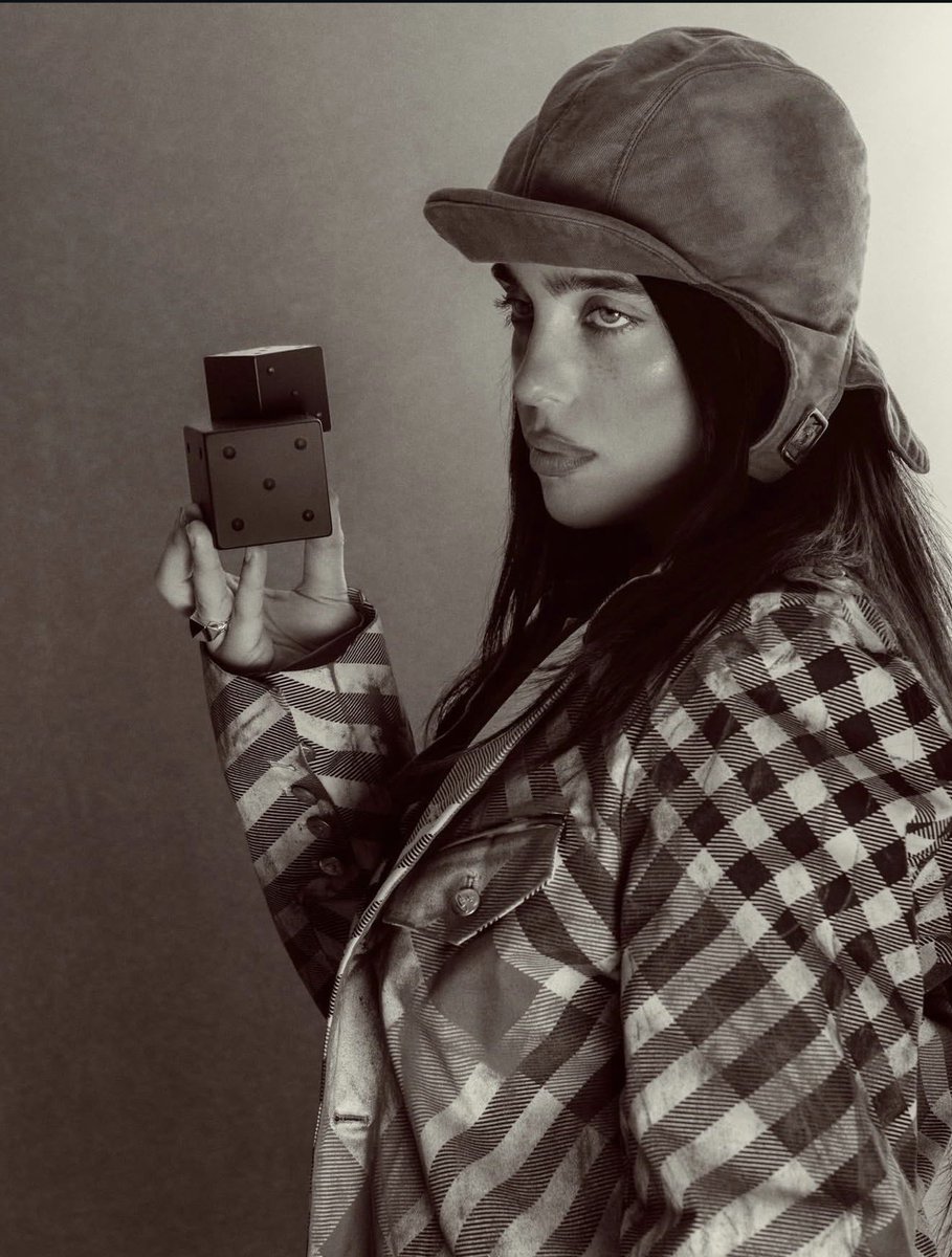 ev ✩ ♱ tweet media