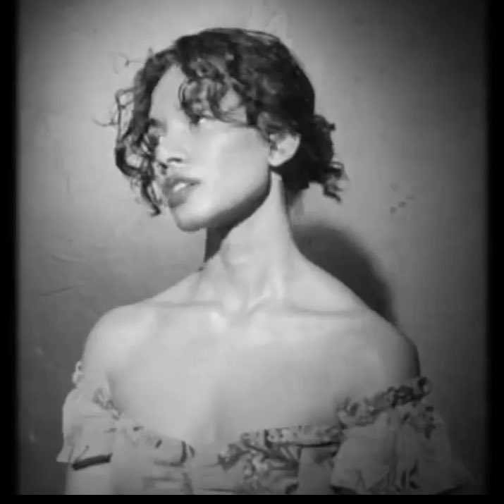 lokysplace's tweet photo. WWI medic jack abbot has this picture in his locket necklace https://t.co/To8YGBbrUI
