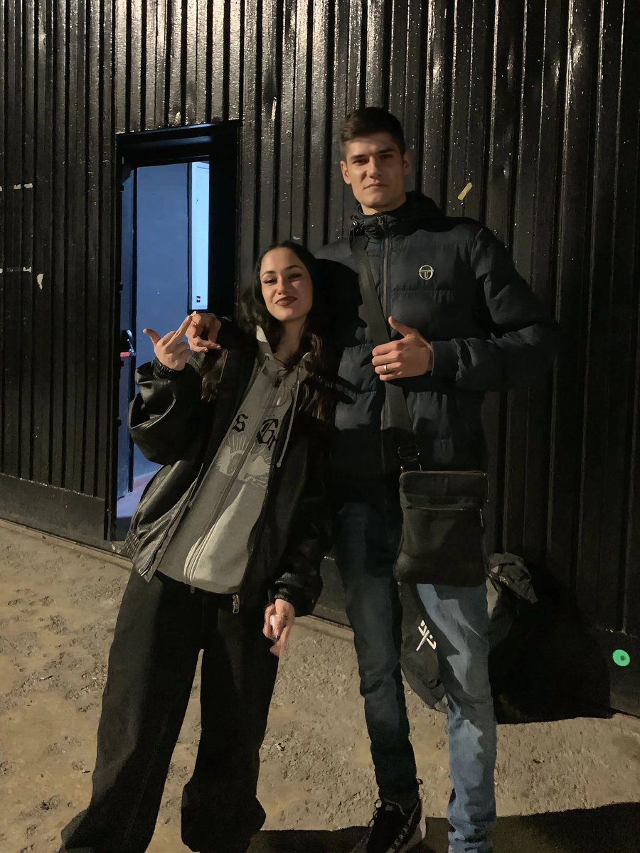 danicaballerou's tweet photo. Rap y espíritu. Si tienen oportunidad de ver en concierto a Faenna ni lo duden un segundo. 

Viva Andalucía carajo https://t.co/bGYpUjeA2a