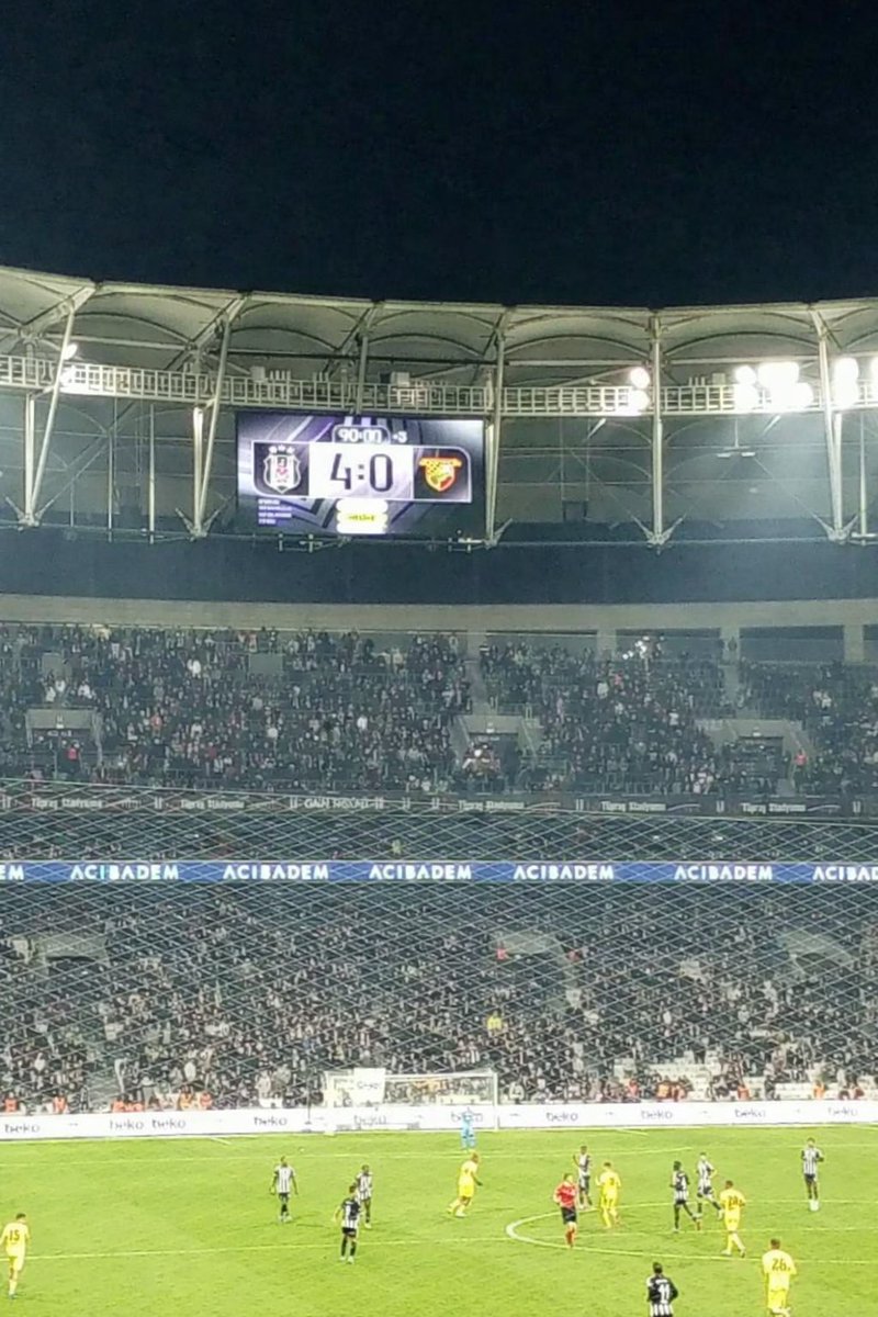 Beşiktaş lı arkadaşlar derbiye bana bilet ayarlayın 😄