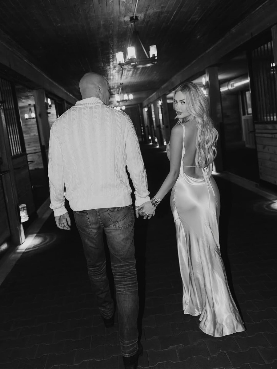 colleenmmcgi299's tweet photo. Fall in love with you 🖤 https://t.co/FQrT3rBJ8k
