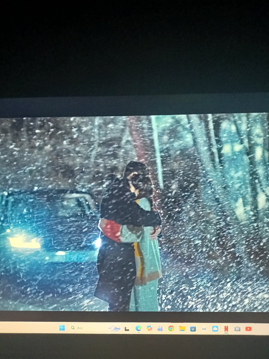 esintkr's tweet photo. 😔😔 #koredizileribatağınasaplandım https://t.co/h5xYWuRFc7